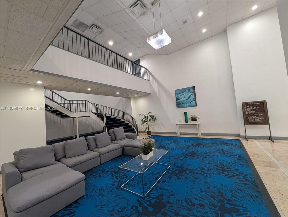 Active With Contract: $135,000 (2 beds, 2 baths, 1050 Square Feet)