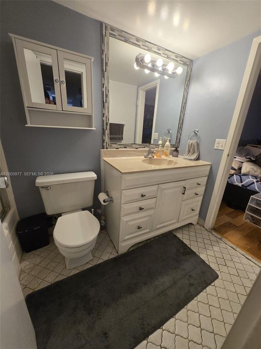 Active With Contract: $135,000 (2 beds, 2 baths, 1050 Square Feet)