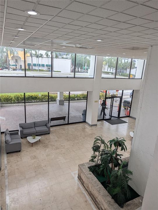 Active With Contract: $135,000 (2 beds, 2 baths, 1050 Square Feet)