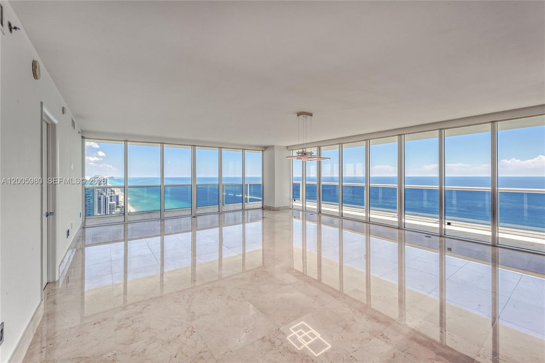 For Rent: $12,500 (3 beds, 3 baths, 2065 Square Feet)