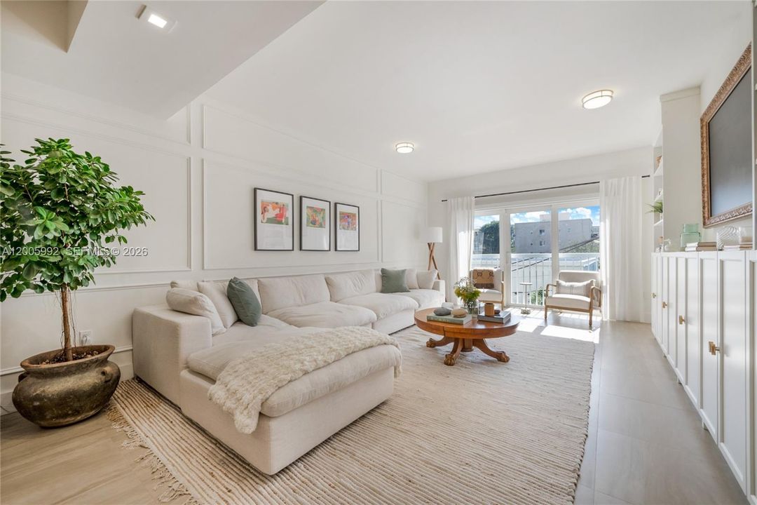 For Sale: $799,000 (2 beds, 2 baths, 1497 Square Feet)