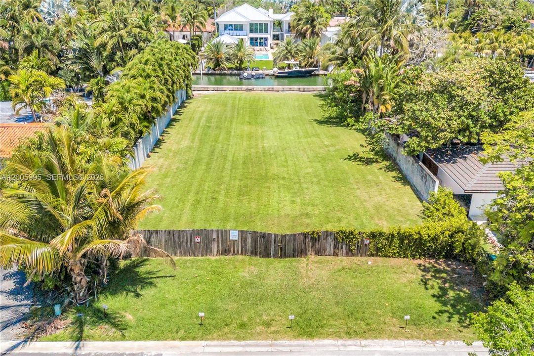 En Venta: $2,950,000 (0.34 acres)