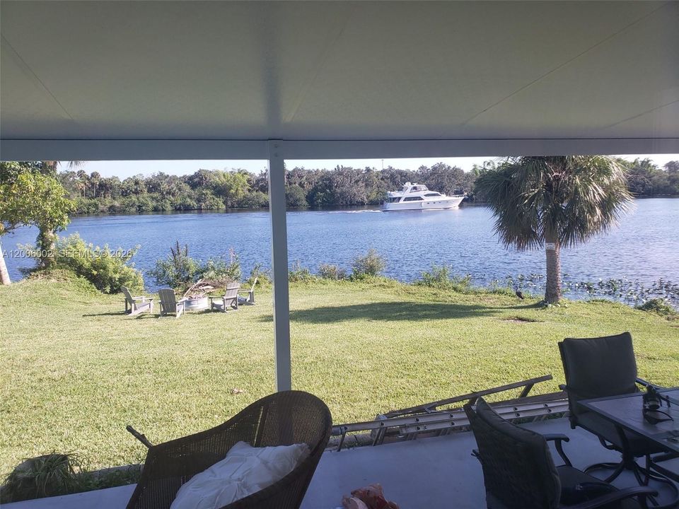 For Rent: $2,700 (3 beds, 2 baths, 1661 Square Feet)