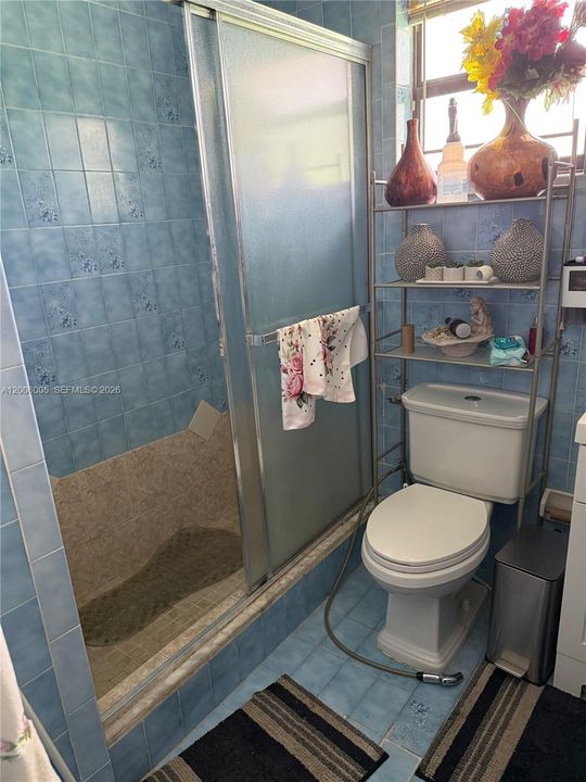 На продажу: $399,900 (4 спален, 2 ванн, 1749 Квадратных фут)