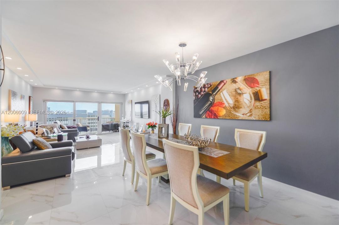 En Venta: $795,000 (2 camas, 2 baños, 1240 Pies cuadrados)