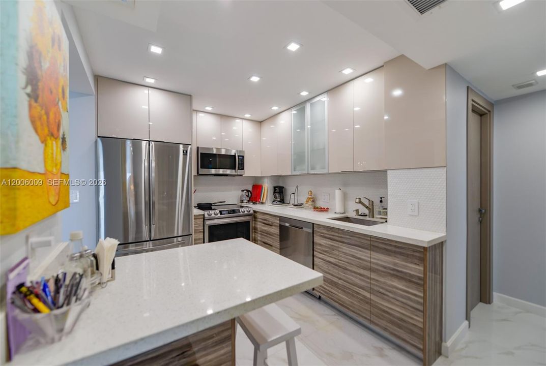 En Venta: $795,000 (2 camas, 2 baños, 1240 Pies cuadrados)