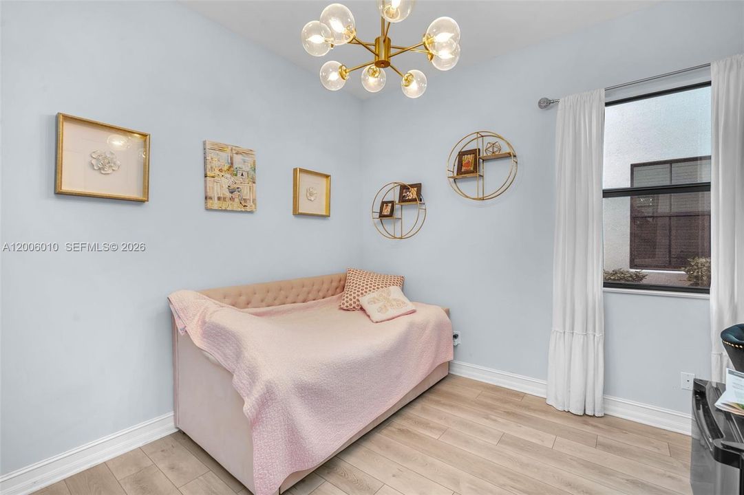 В аренду: $6,490 (4 спален, 3 ванн, 2397 Квадратных фут)
