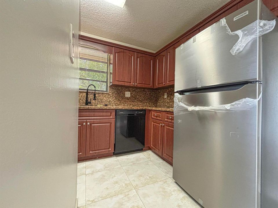 10907 NW 45th St_Rental_ 005