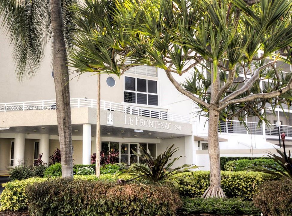For Sale: $399,000 (2 beds, 2 baths, 1330 Square Feet)