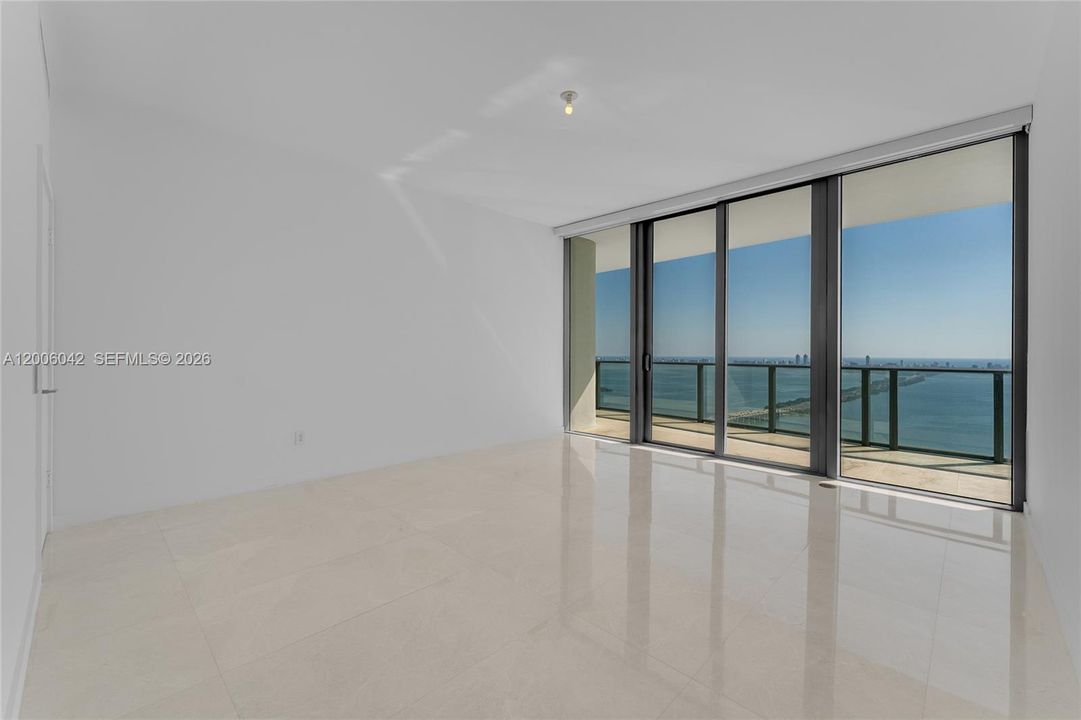 For Sale: $4,150,000 (5 beds, 5 baths, 2887 Square Feet)