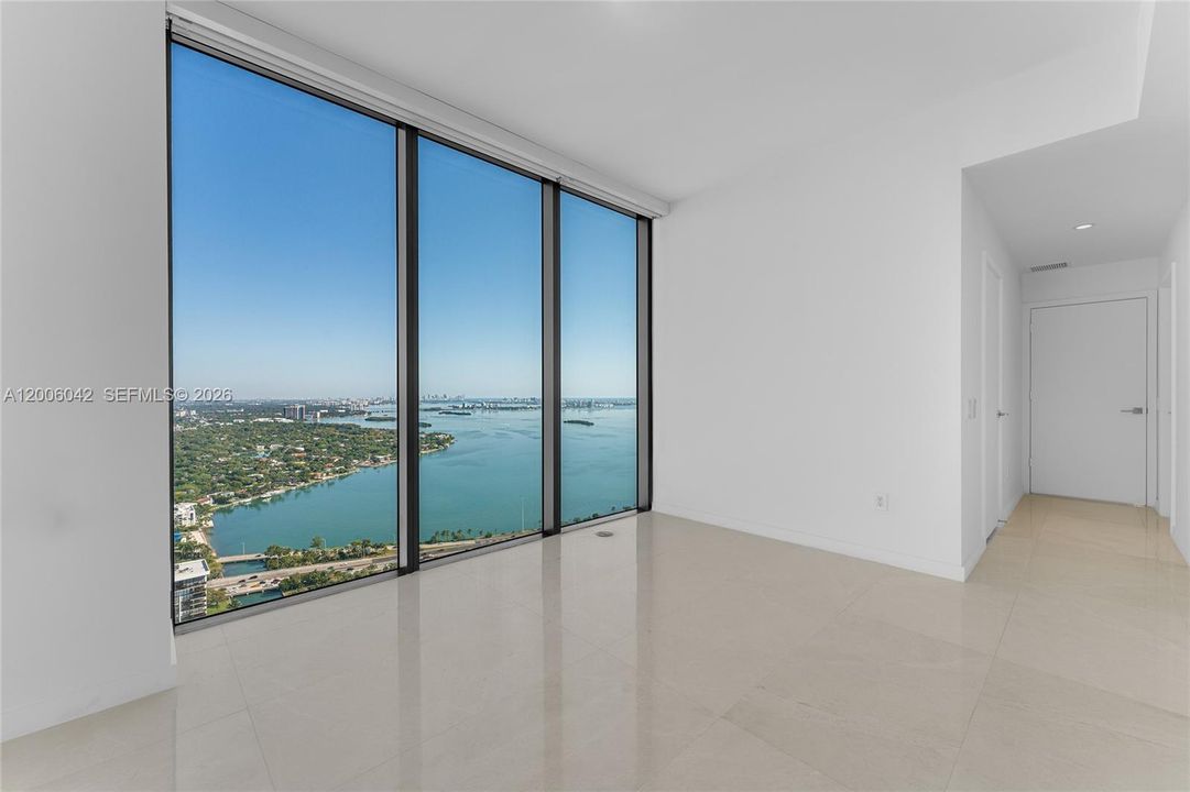 For Sale: $4,150,000 (5 beds, 5 baths, 2887 Square Feet)