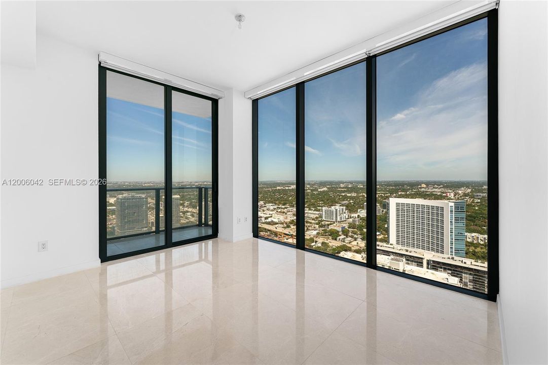 For Sale: $4,150,000 (5 beds, 5 baths, 2887 Square Feet)