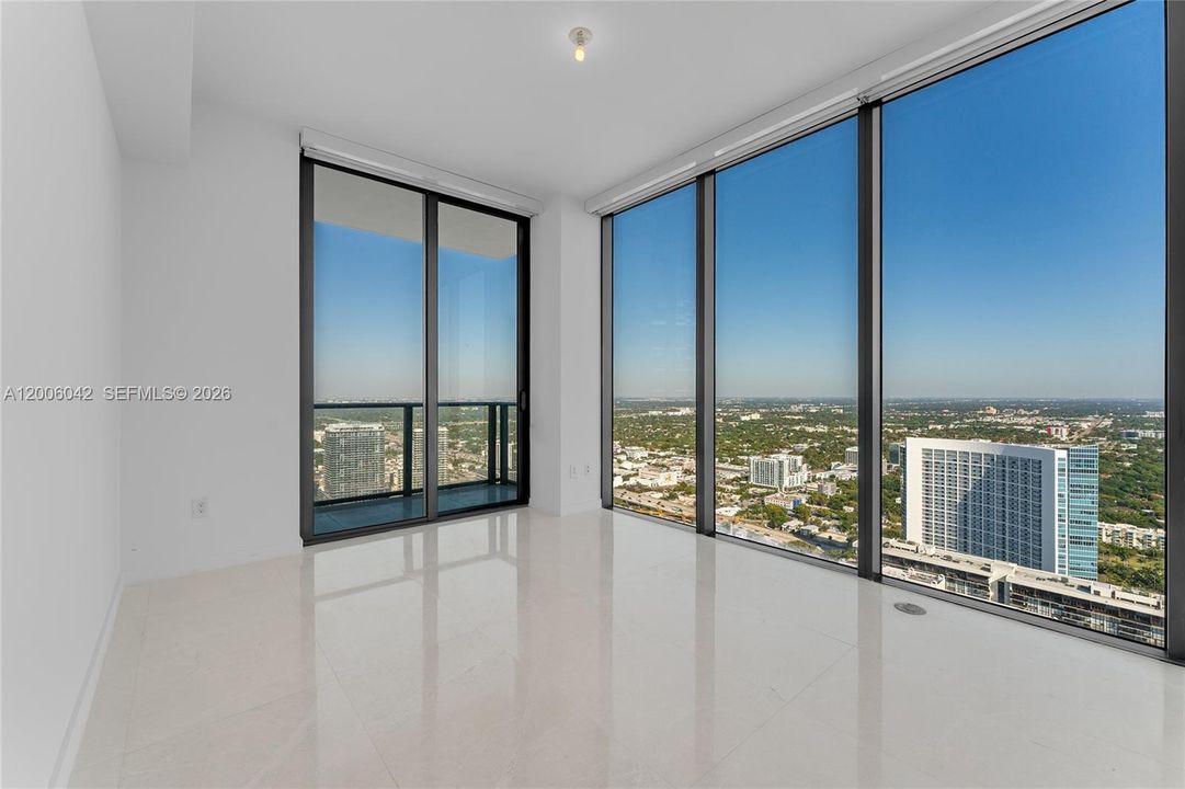 For Sale: $4,150,000 (5 beds, 5 baths, 2887 Square Feet)