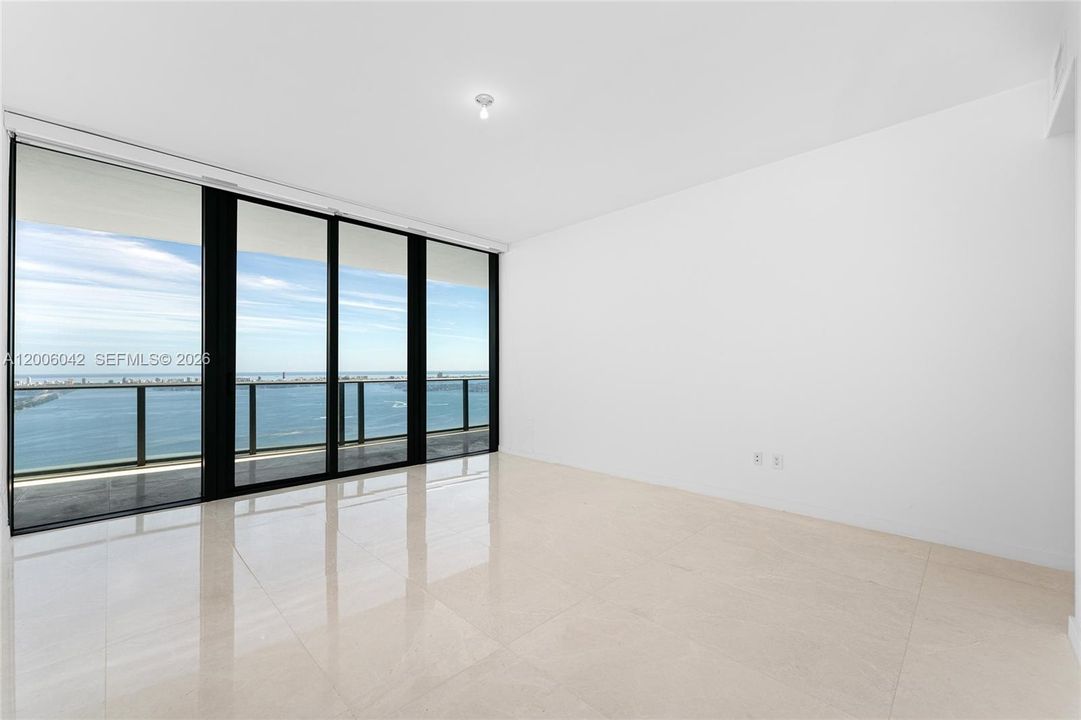 For Sale: $4,150,000 (5 beds, 5 baths, 2887 Square Feet)