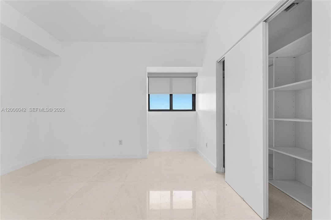 For Sale: $4,150,000 (5 beds, 5 baths, 2887 Square Feet)