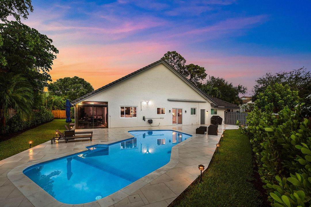 Tropical Oasis Pool