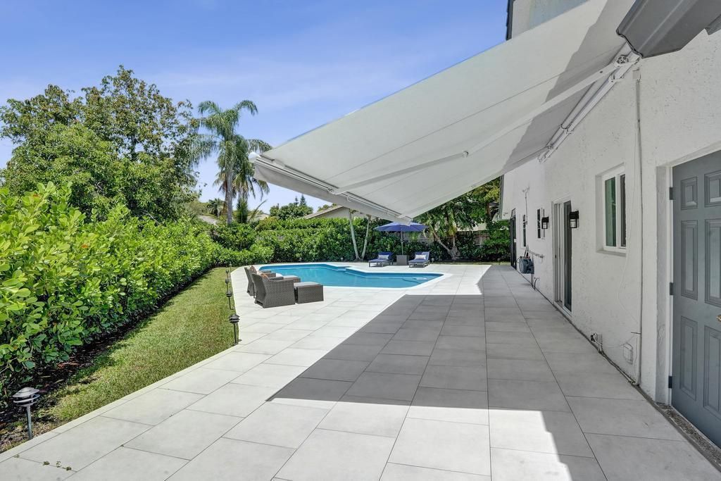 Resurfaced pool