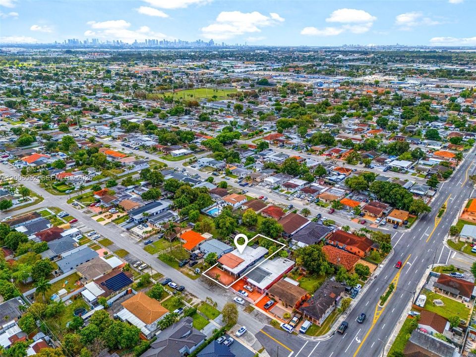 Activo con contrato: $695,000 (5 camas, 3 baños, 2136 Pies cuadrados)