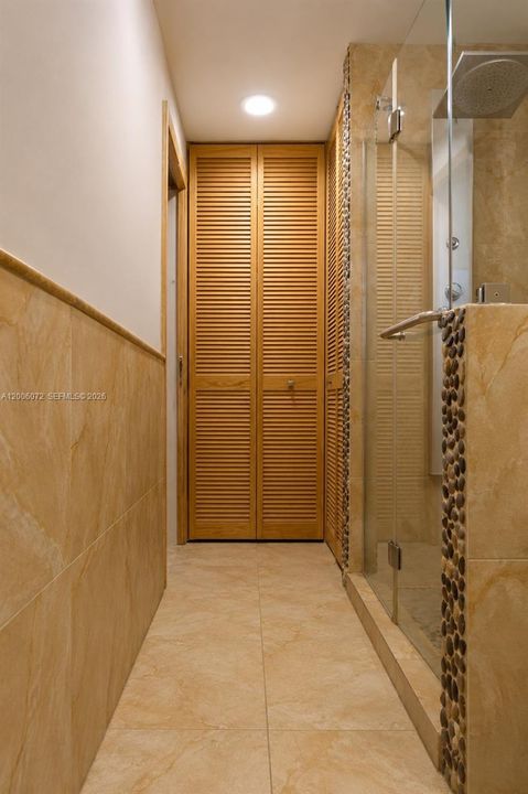 Под контрактом: $438,000 (3 спален, 3 ванн, 1515 Квадратных фут)