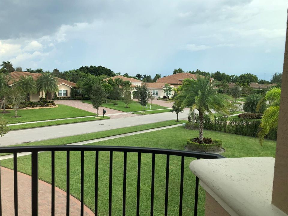 View Exterior Front