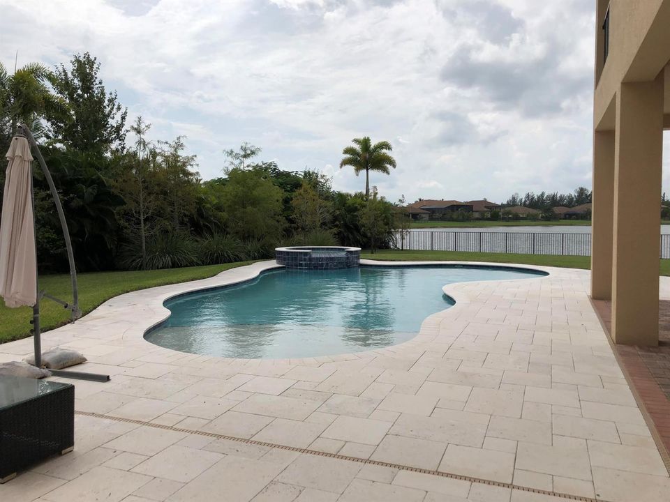 Private Pool