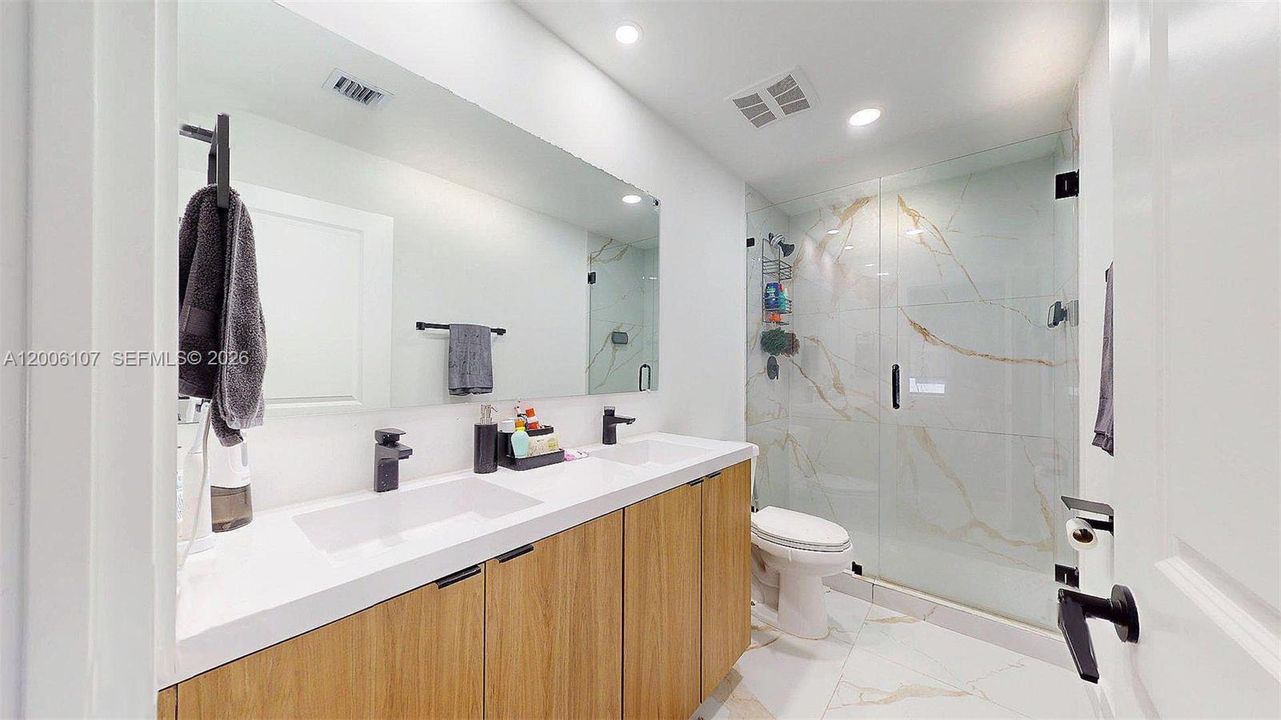 Active With Contract: $3,799 (5 beds, 3 baths, 1810 Square Feet)