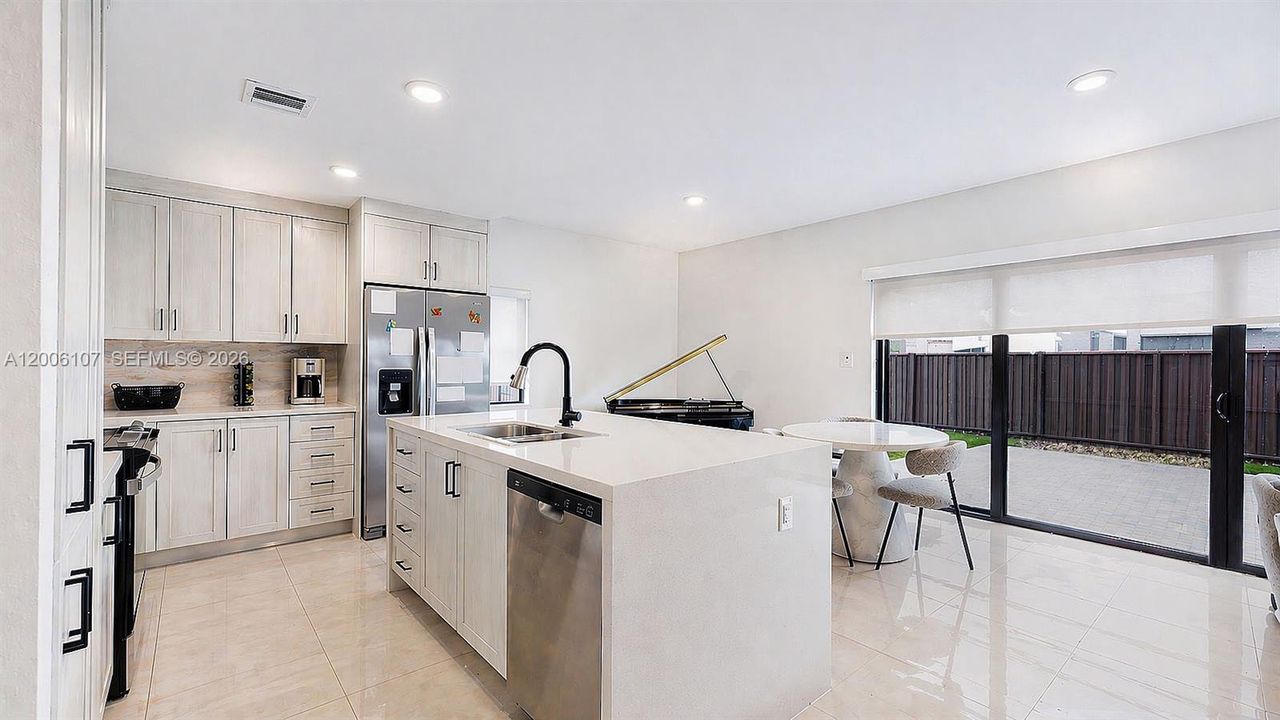 Active With Contract: $3,799 (5 beds, 3 baths, 1810 Square Feet)