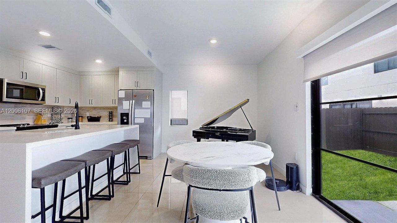 Active With Contract: $3,799 (5 beds, 3 baths, 1810 Square Feet)