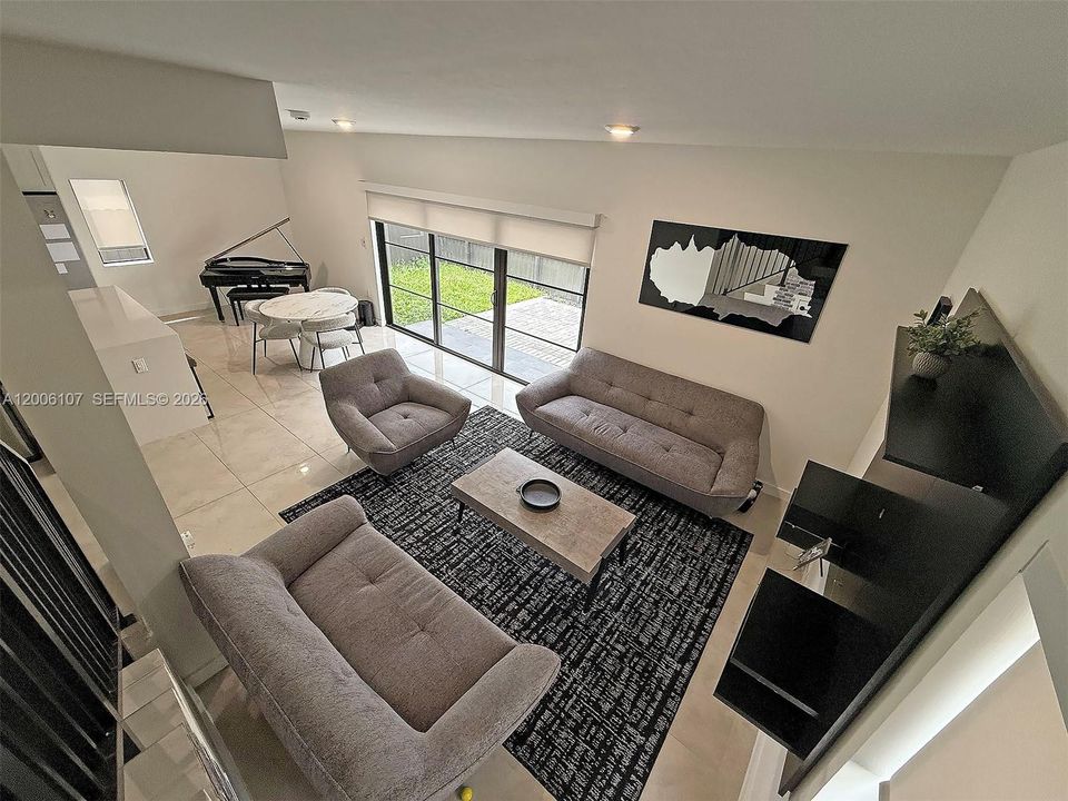 Active With Contract: $3,799 (5 beds, 3 baths, 1810 Square Feet)