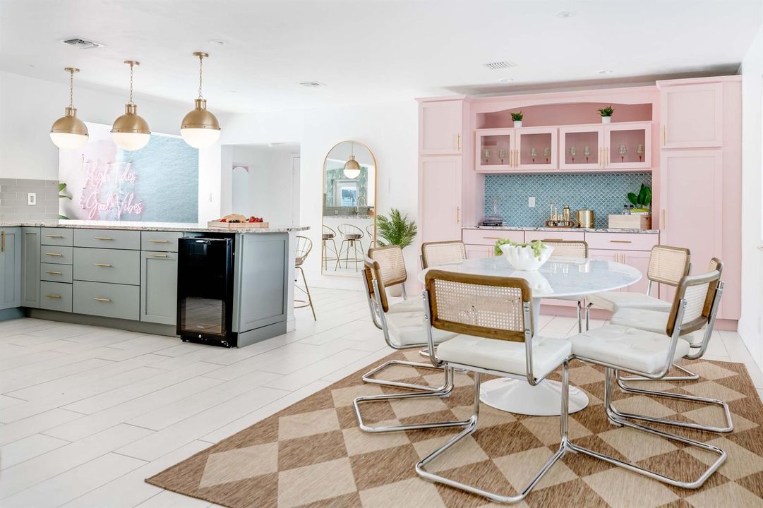 3057 dining:wetbar