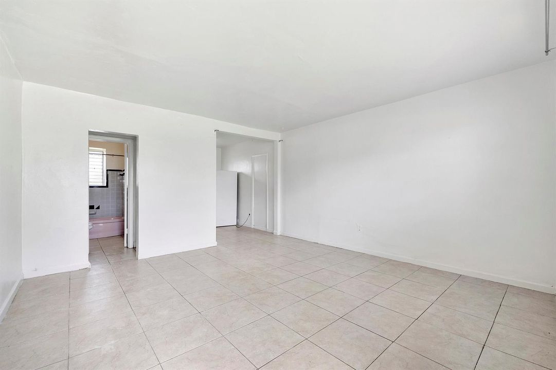515 Ne 150th St_001