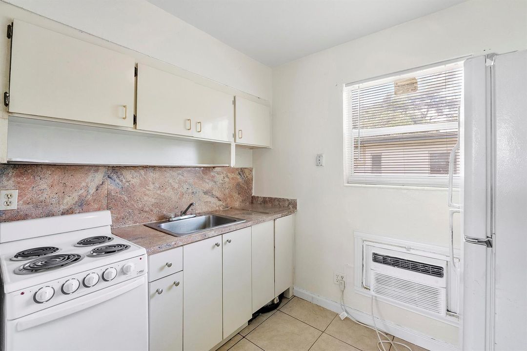 515 Ne 150th St_005
