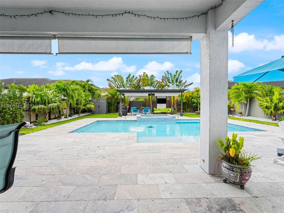 En Venta: $1,275,900 (5 camas, 4 baños, 3194 Pies cuadrados)