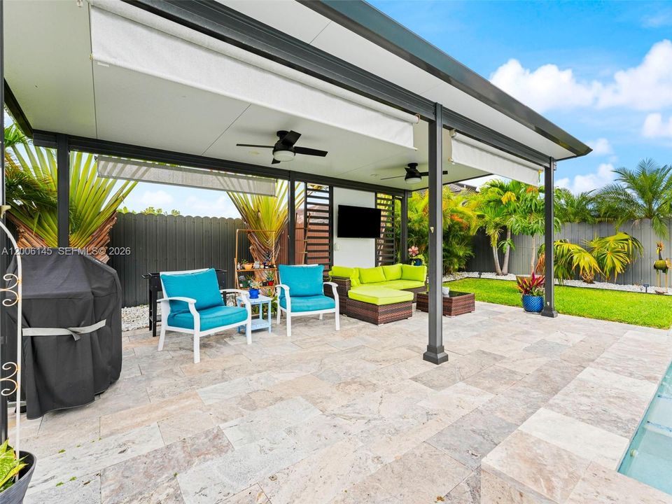 En Venta: $1,275,900 (5 camas, 4 baños, 3194 Pies cuadrados)