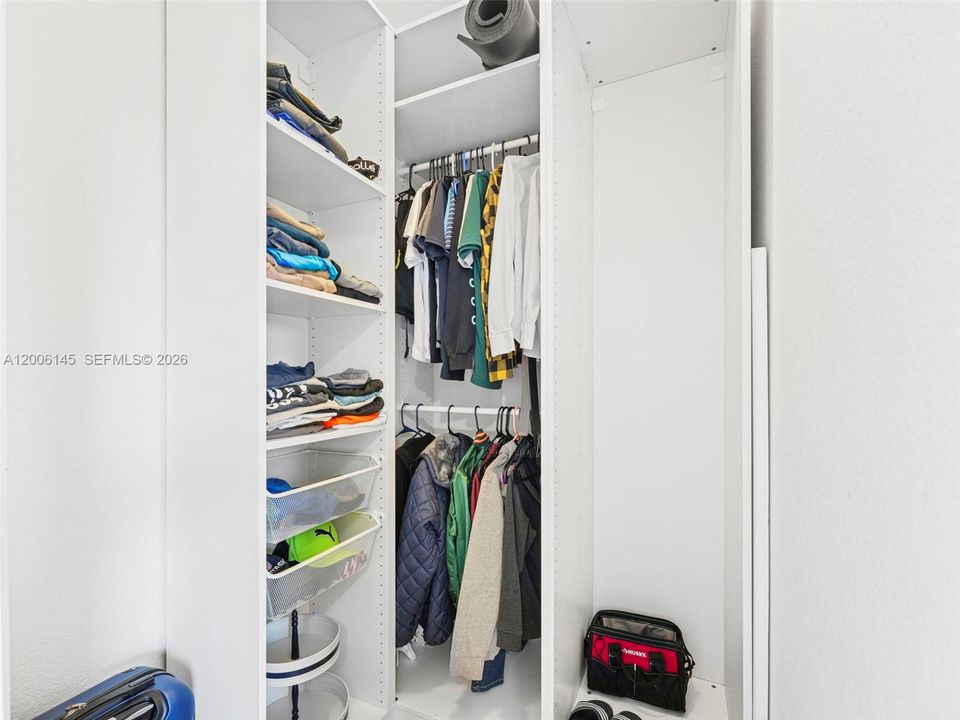 En Venta: $1,275,900 (5 camas, 4 baños, 3194 Pies cuadrados)