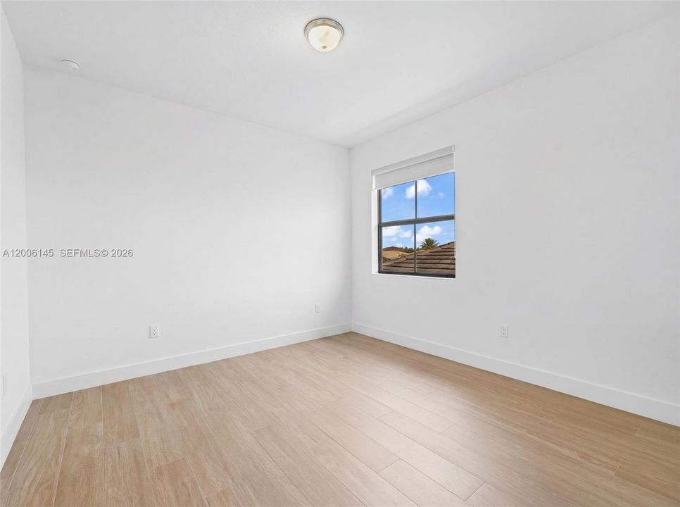 En Venta: $1,275,900 (5 camas, 4 baños, 3194 Pies cuadrados)