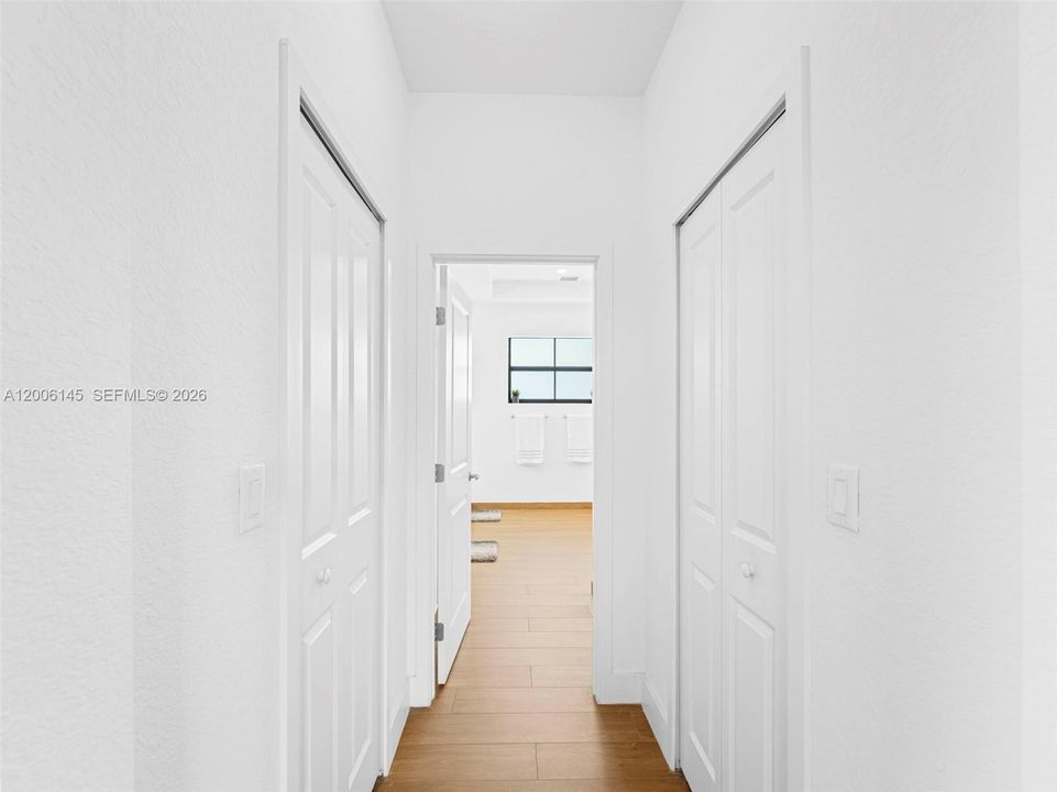 En Venta: $1,275,900 (5 camas, 4 baños, 3194 Pies cuadrados)