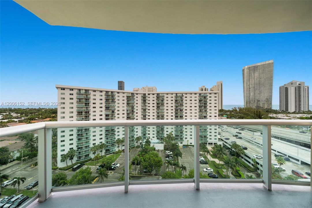 На продажу: $309,000 (1 спален, 1 ванн, 1000 Квадратных фут)