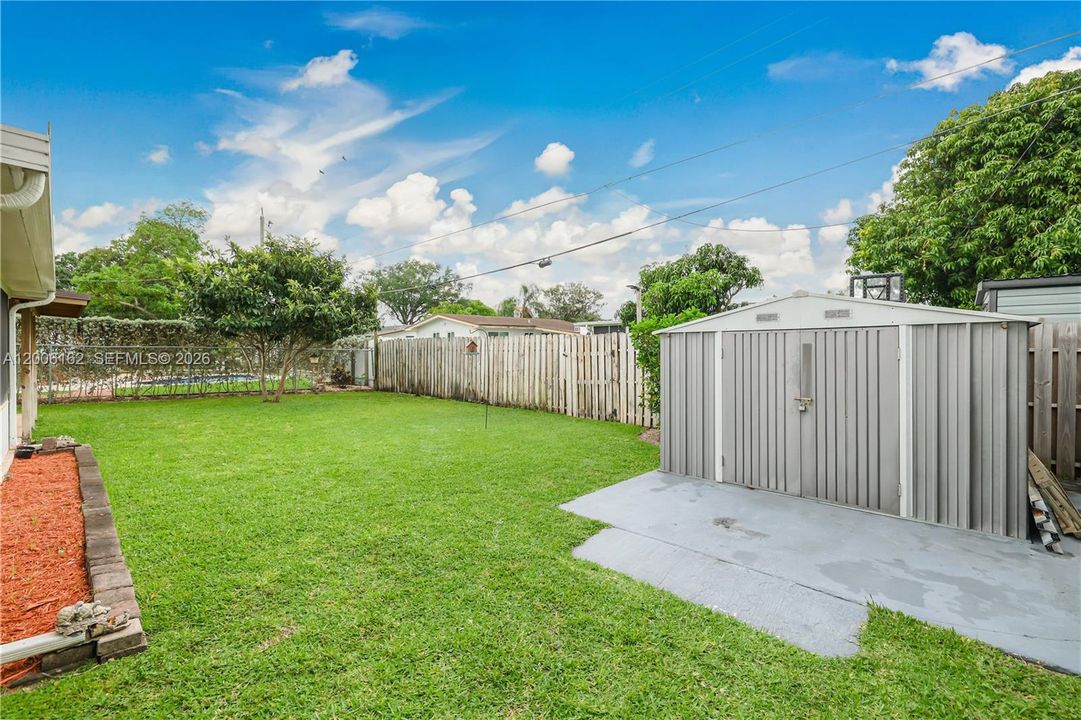 Activo con contrato: $379,900 (2 camas, 1 baños, 888 Pies cuadrados)