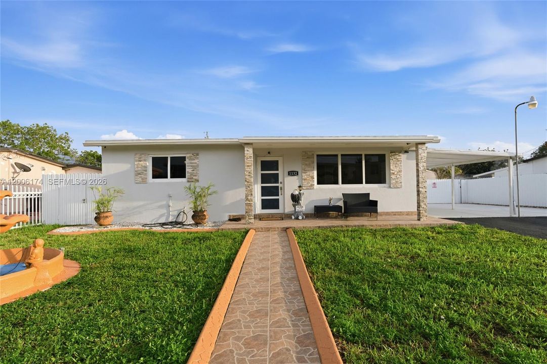 Activo con contrato: $640,000 (3 camas, 1 baños, 1062 Pies cuadrados)