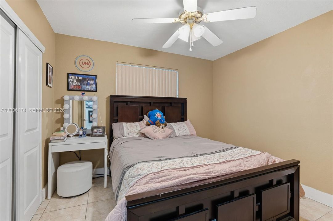 Activo con contrato: $640,000 (3 camas, 1 baños, 1062 Pies cuadrados)