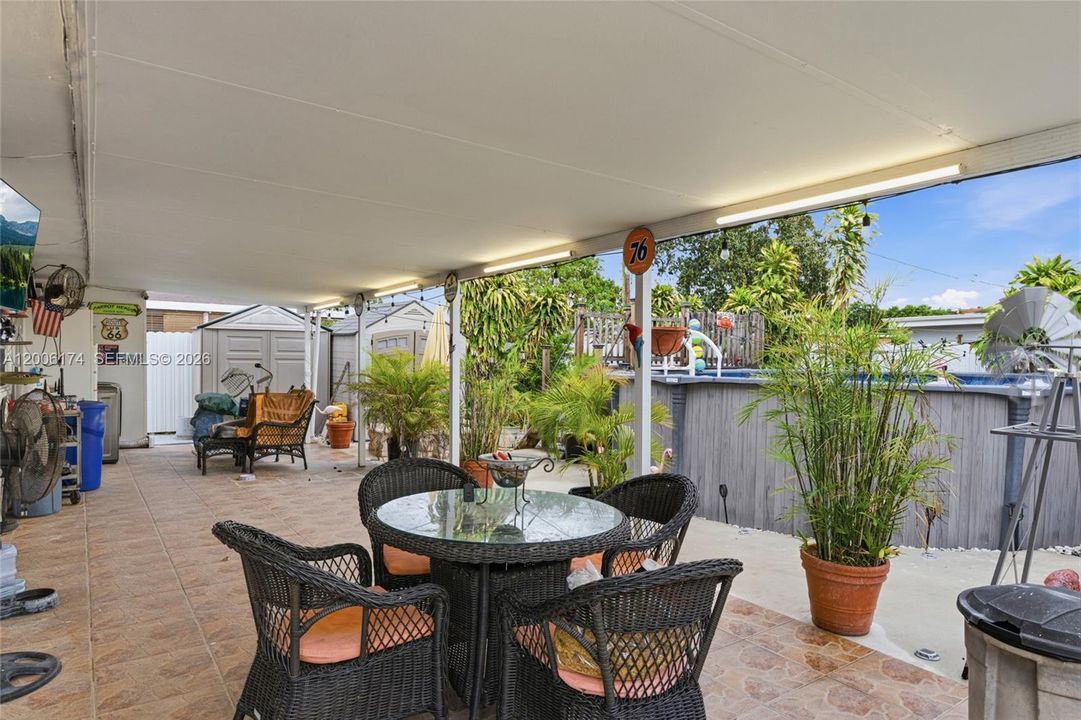 Activo con contrato: $640,000 (3 camas, 1 baños, 1062 Pies cuadrados)