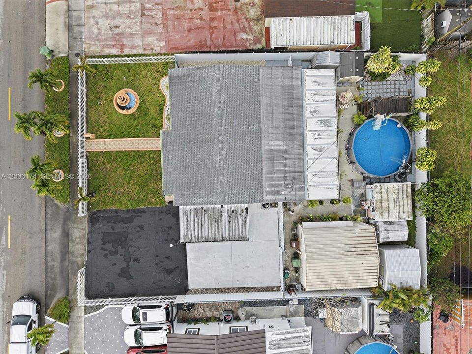 Activo con contrato: $640,000 (3 camas, 1 baños, 1062 Pies cuadrados)