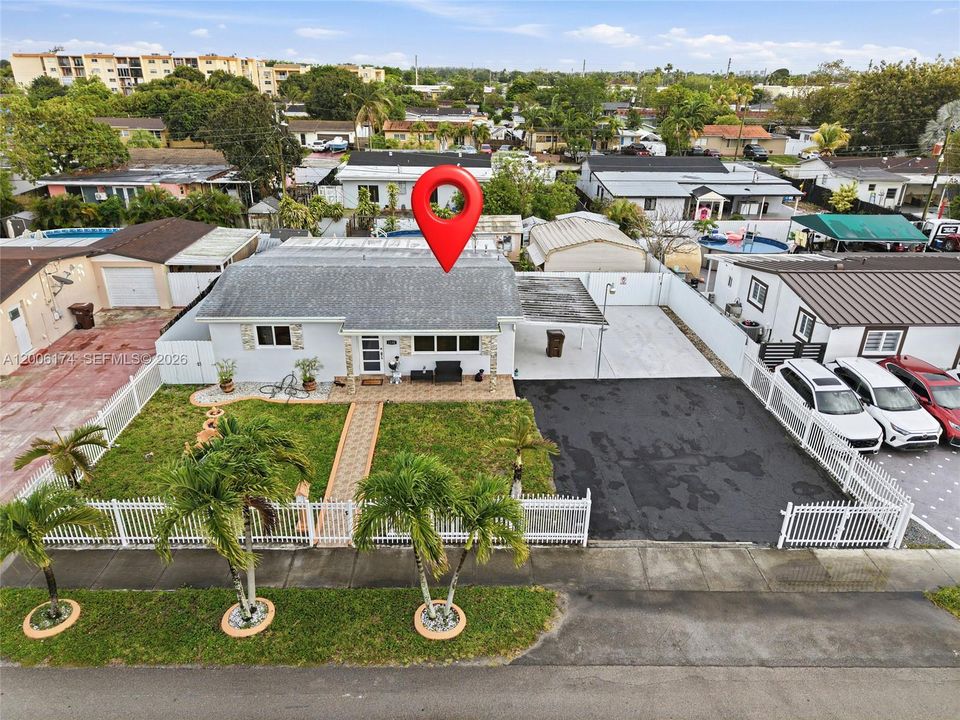 Activo con contrato: $640,000 (3 camas, 1 baños, 1062 Pies cuadrados)
