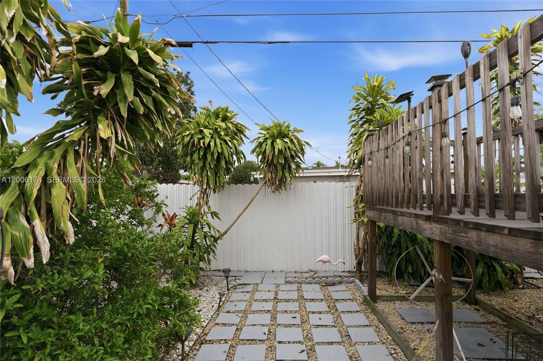 Activo con contrato: $640,000 (3 camas, 1 baños, 1062 Pies cuadrados)