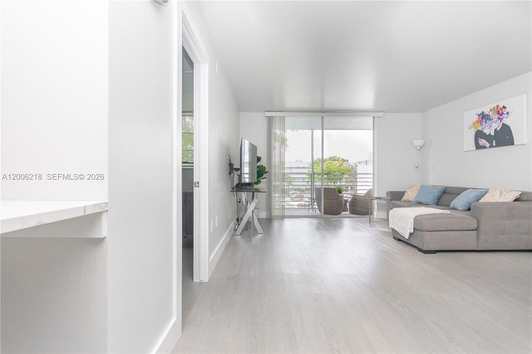 En Venta: $215,000 (1 camas, 1 baños, 812 Pies cuadrados)