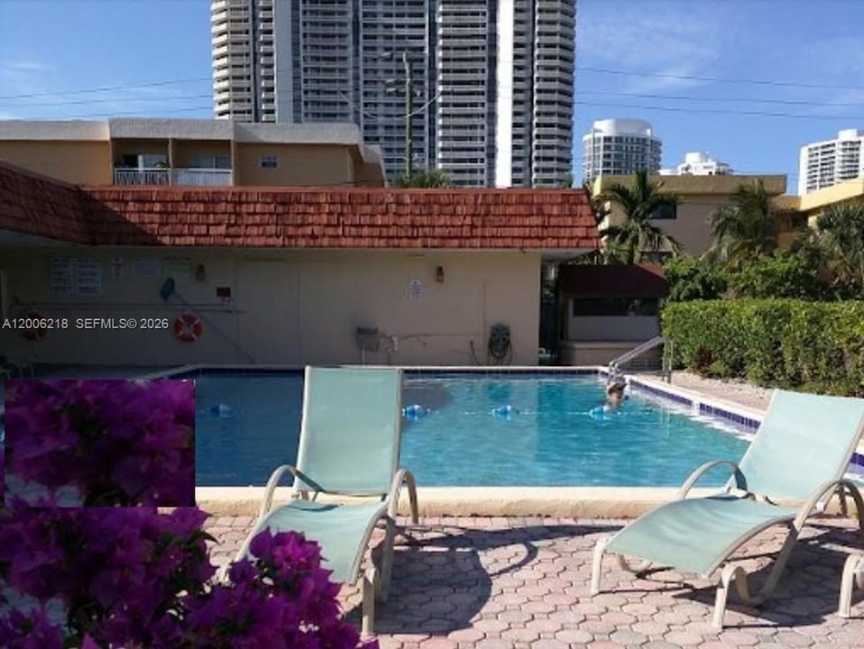 En Venta: $215,000 (1 camas, 1 baños, 812 Pies cuadrados)