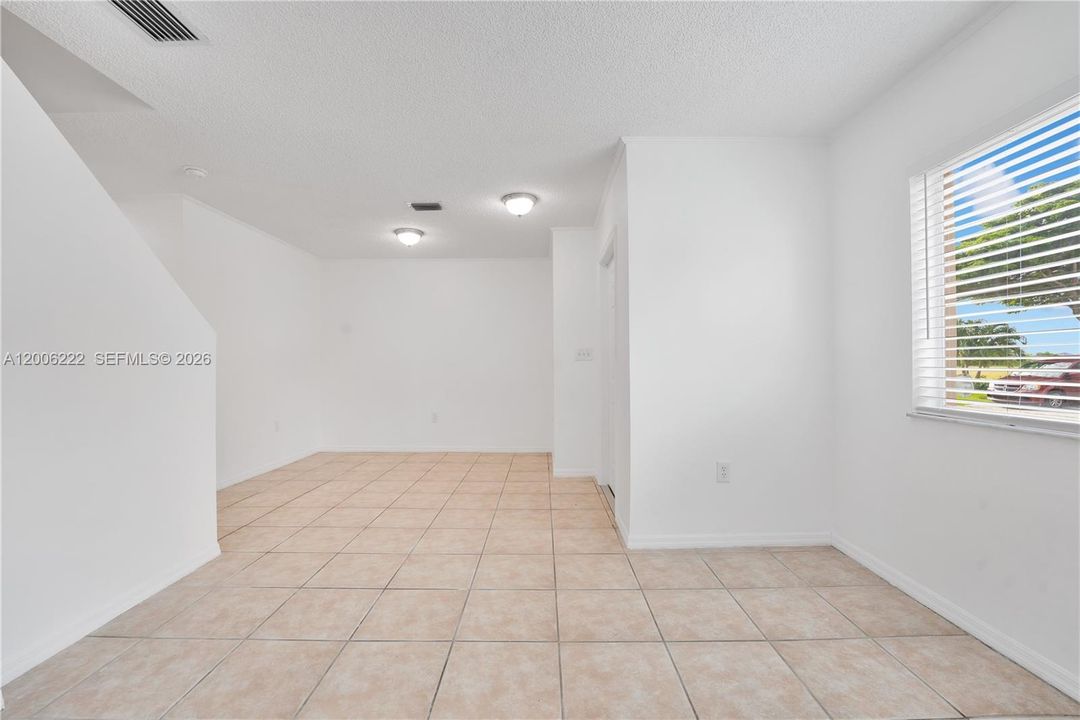 En Renta: $2,850 (3 camas, 2 baños, 1462 Pies cuadrados)