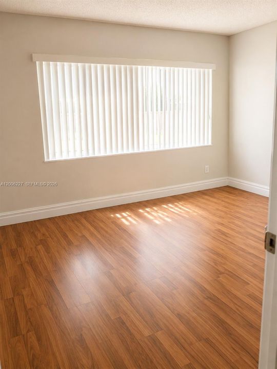 En Renta: $3,400 (4 camas, 3 baños, 1492 Pies cuadrados)