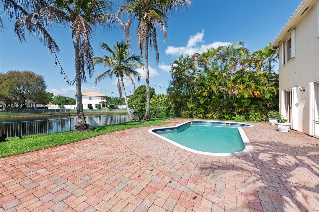 Spacious & Private Pool Deck